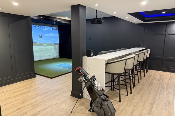 Golf Club Lounge