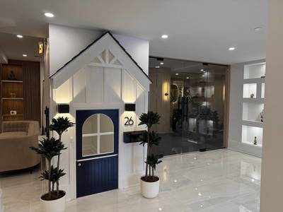 Tonal Timber Retreat