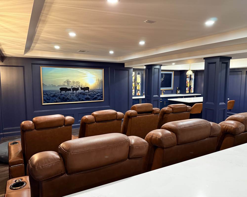 Royal TImber Lounge