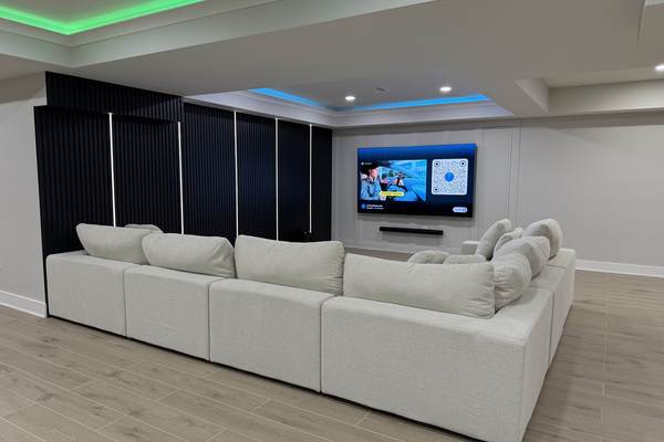 Veined Ivory Retreat