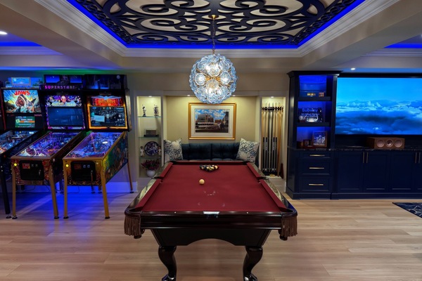 Executive Navy Lounge